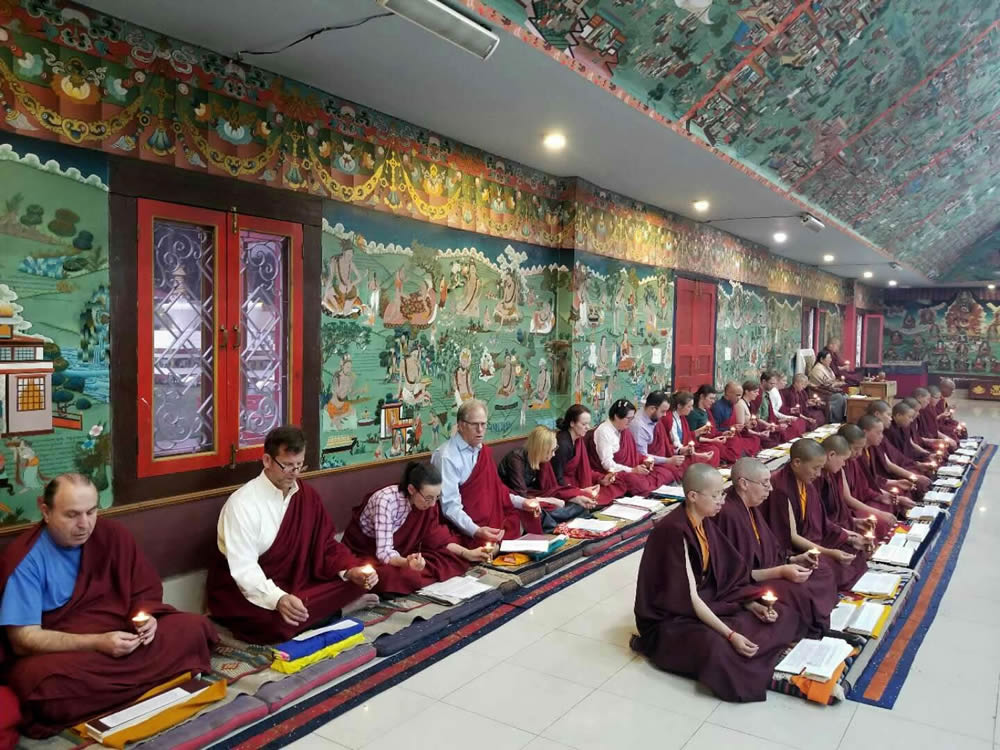 Nuns of Samten Tse and members of the Western sangha during the  Thugje Chenpo Drubchen at Mindrolling