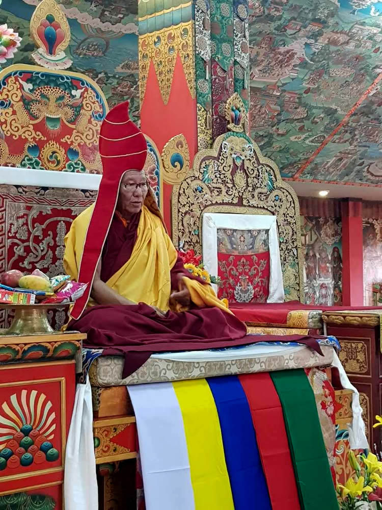 Tenzhug (long-life ceremony) offering to His Eminence Khochhen Rinpoche