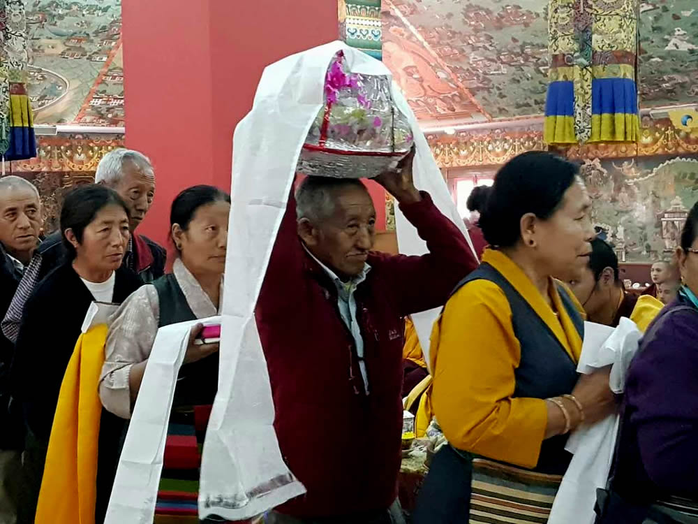 Tenzhug (long-life ceremony) offering to His Eminence Khochhen Rinpoche