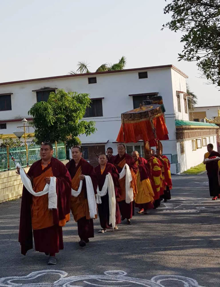 Tenzhug (long-life ceremony) offering to His Eminence Khochhen Rinpoche