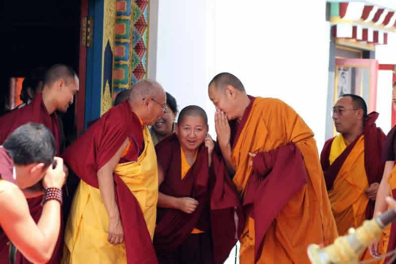 Tenzhug (long-life ceremony) offering to His Eminence Khochhen Rinpoche