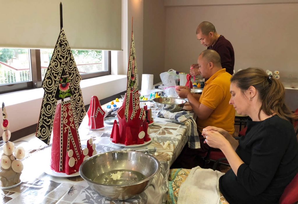 Torma preparation, Mahasangha 2018 in Athens