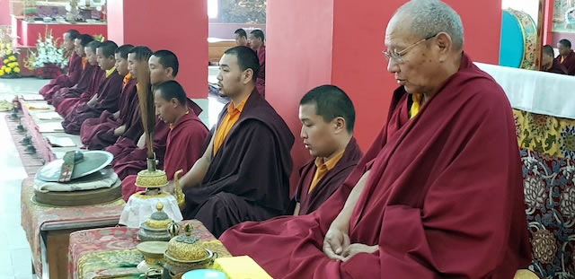 The Arrival of the Kuphung of Lodi Gyari Rinpoche